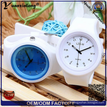 Yxl-995 Creative Candy Couleur Silicone En Caoutchouc Gelée Gel Quartz Montres Femmes Mignon Analogique Sport Montre-Bracelet